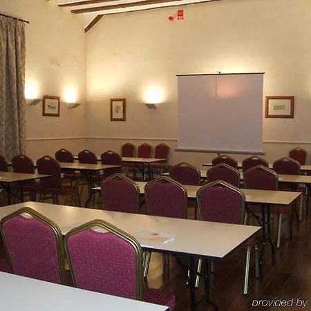 Azz Penafiel Las Claras Hotel & Spa 