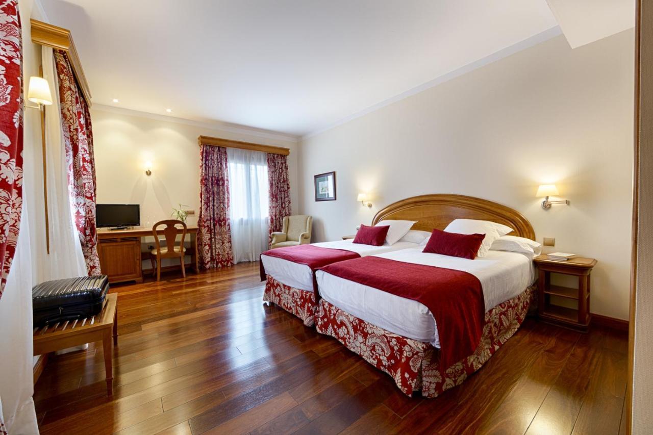 Azz Claras & Hotel 4*