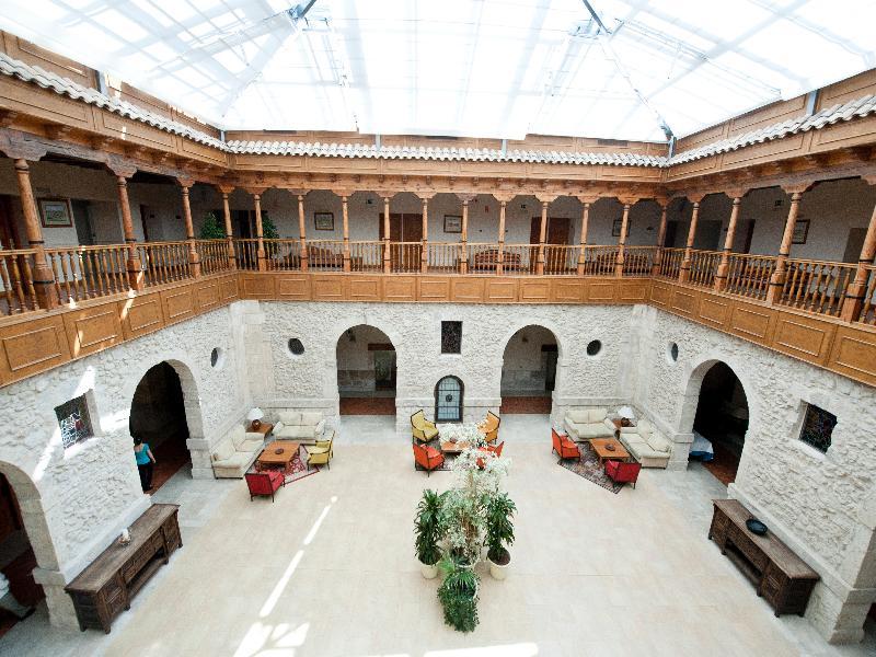 Hotel Azz Claras & Penafiel