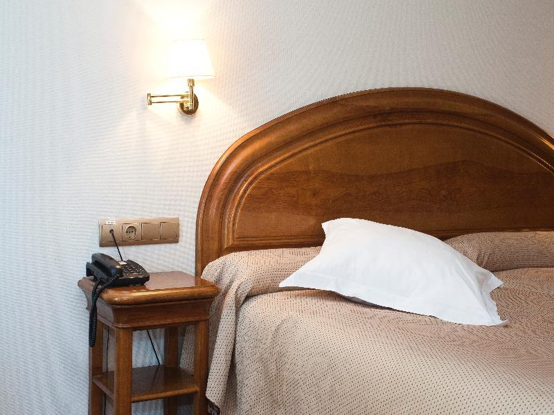 Azz Claras & Hotel 4*