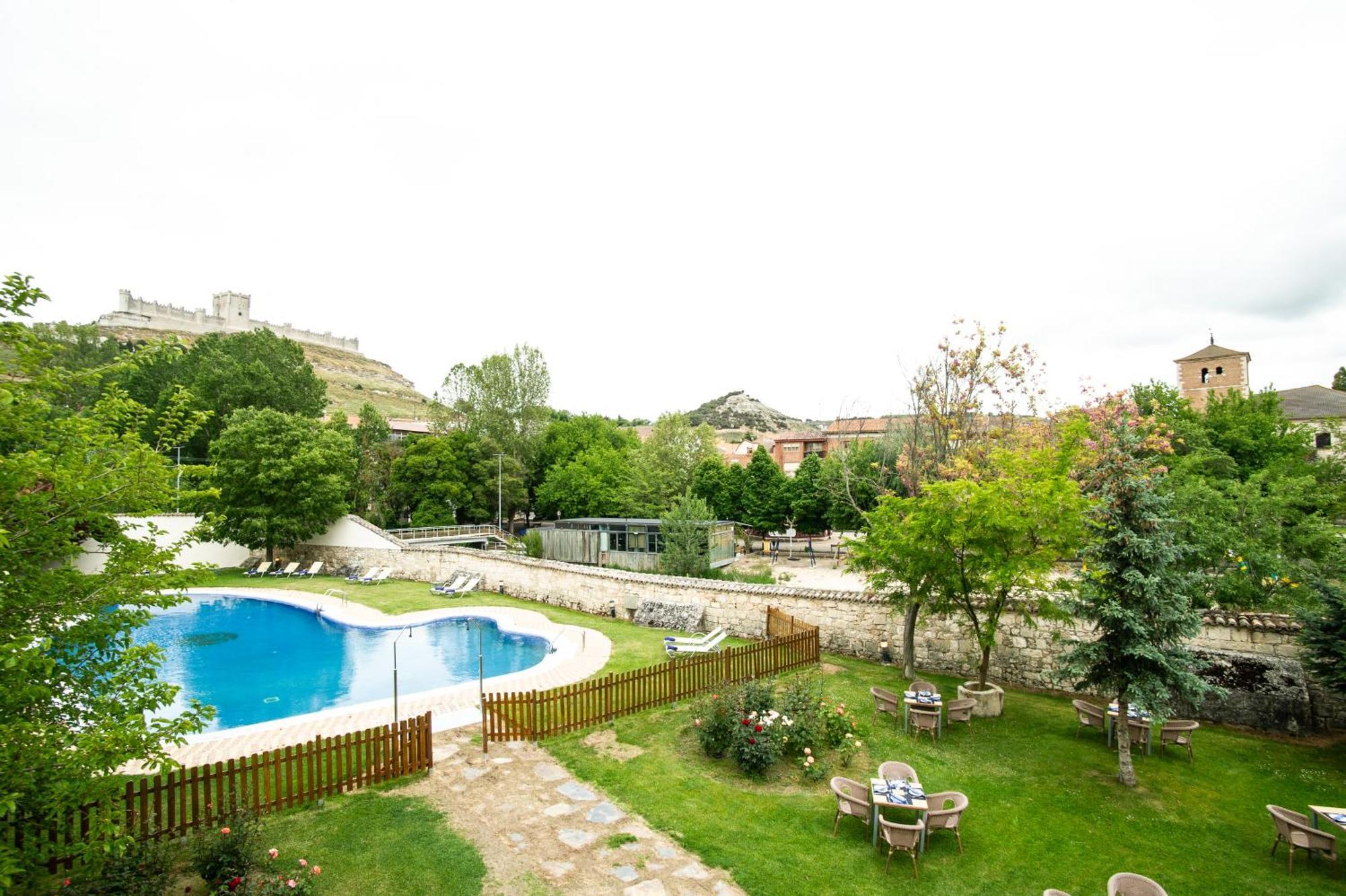 Azz Claras & Hotel 4*