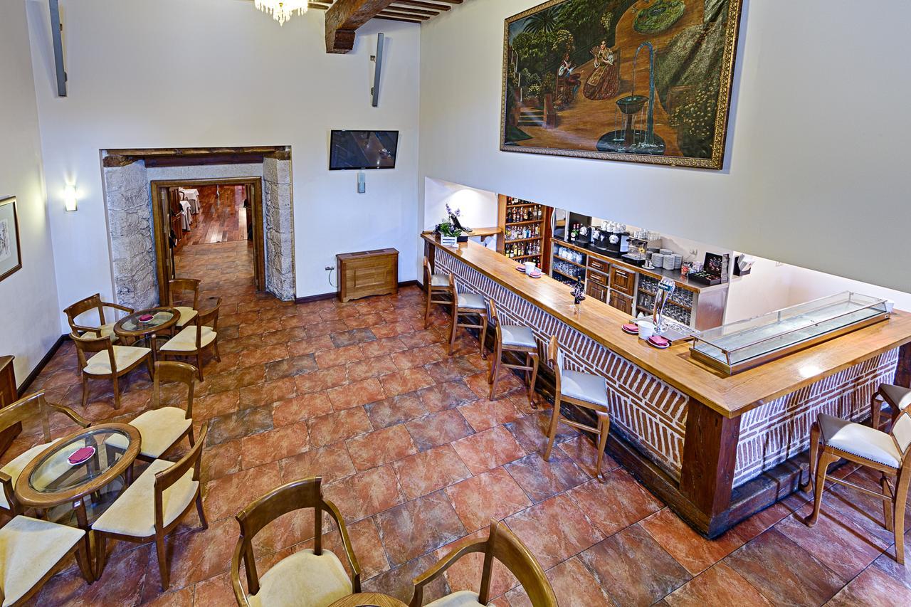 Azz Claras & 4* Peñafiel