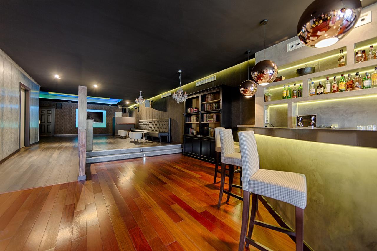 Azz Claras & Hotel 4*