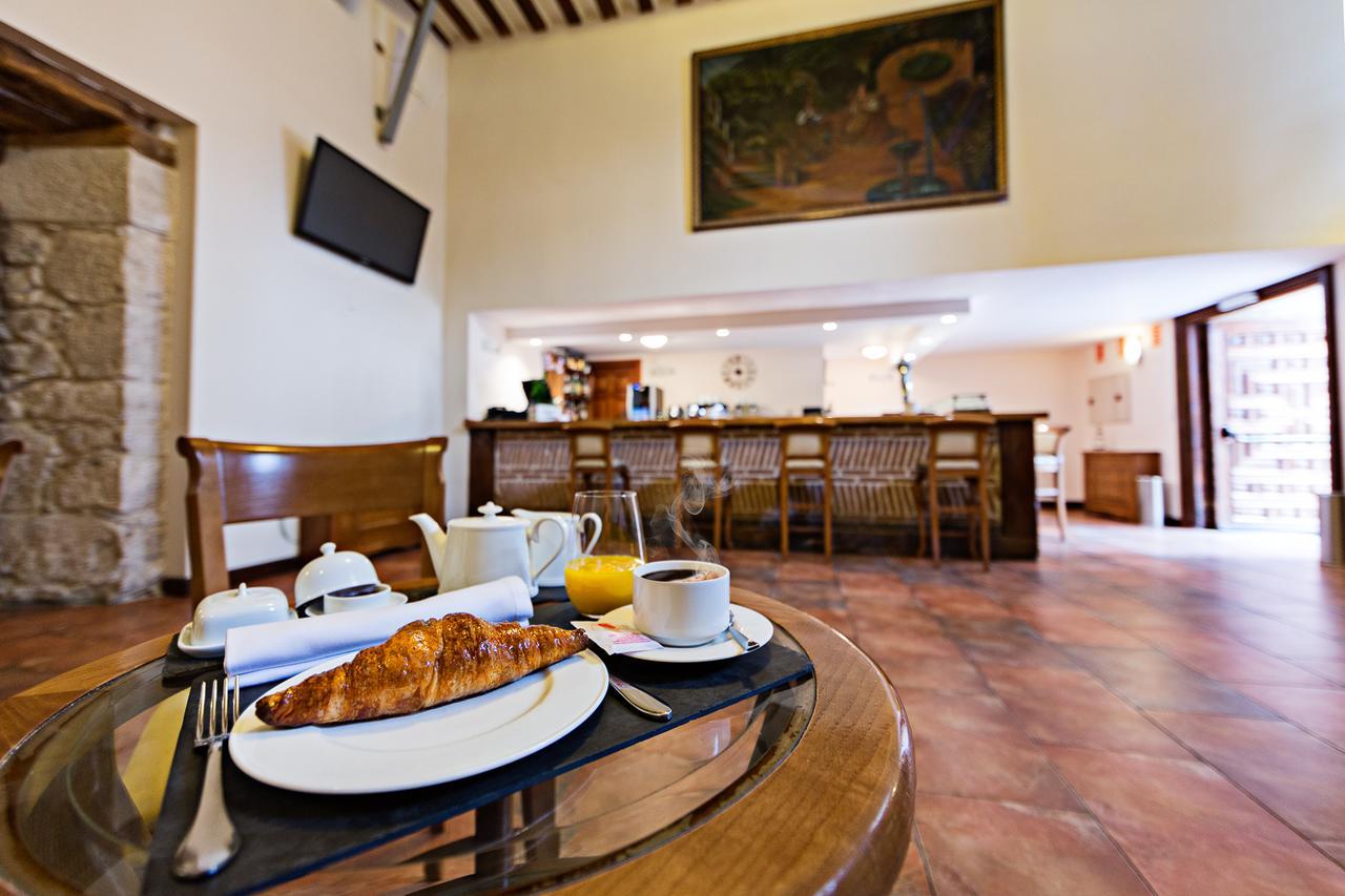 Hotel Azz Claras & Penafiel