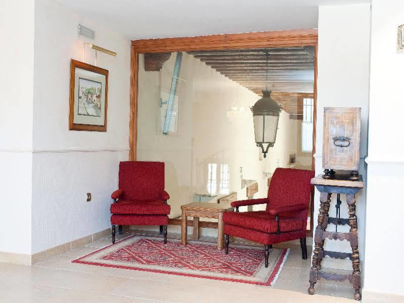 Hotel Azz Claras & 4*